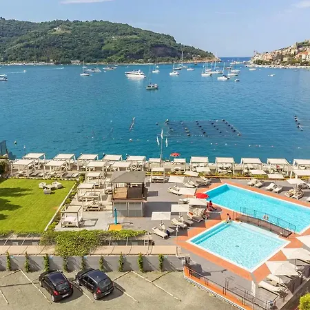 Villa Doria 16 Pax By Villasretreats *